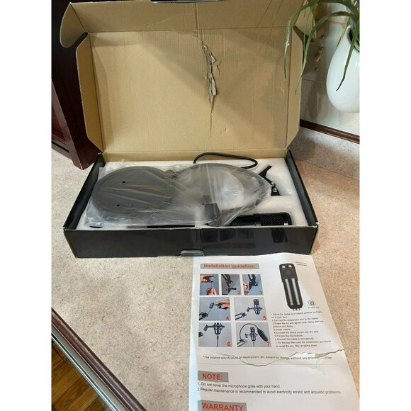 Professional USB Condenser Microphone Kit With Adjustable Arm Pop Filter & Acces - Picture 6 of 8